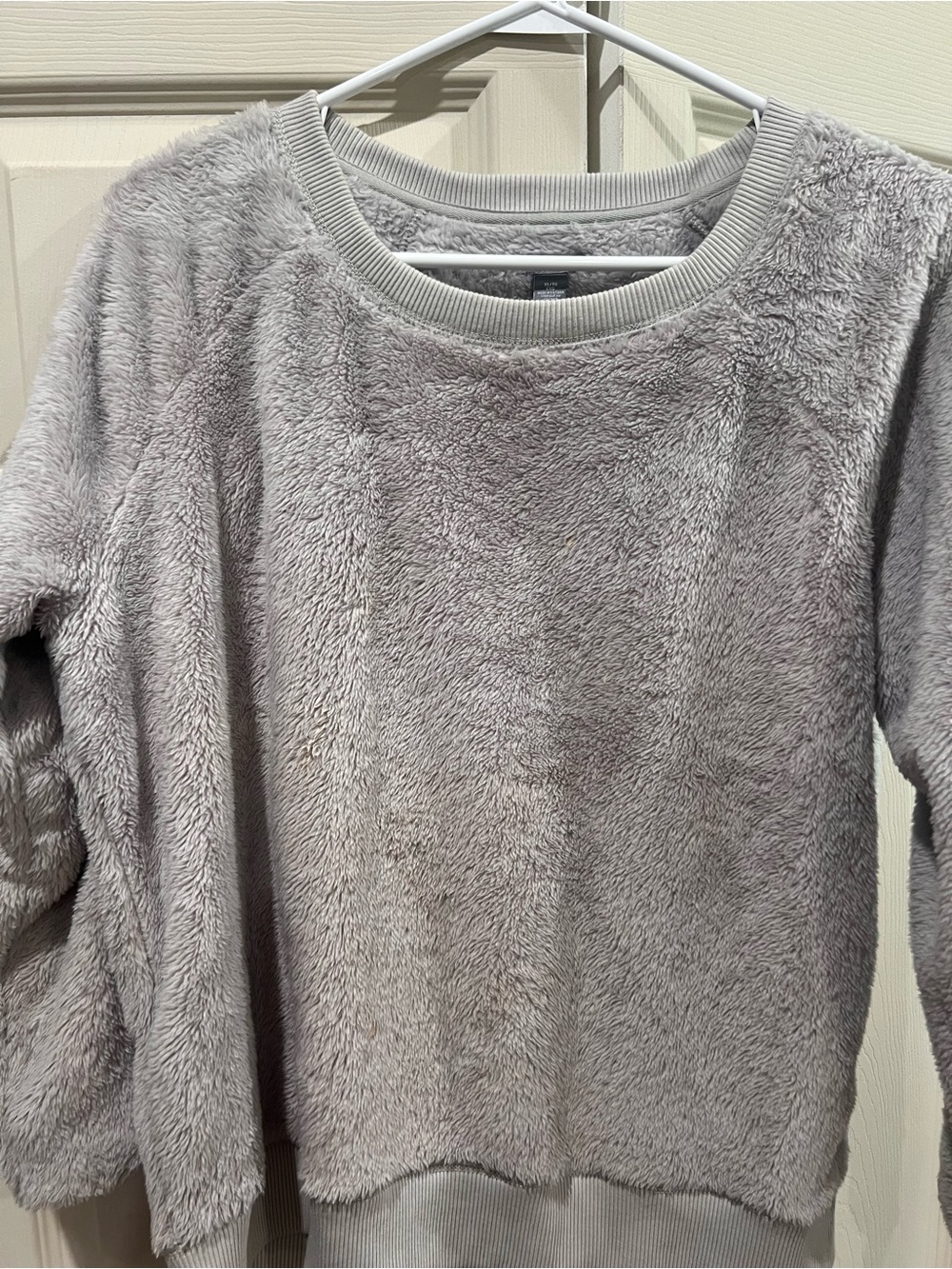 Cozy Plush Crewneck Sweater - Light Gray